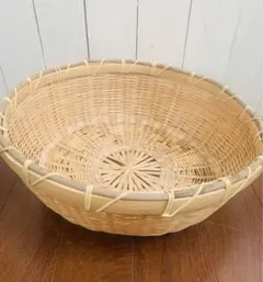 新品　竹籠　ハンドメイド　カゴ　インテリア　バスケット 2 大きい