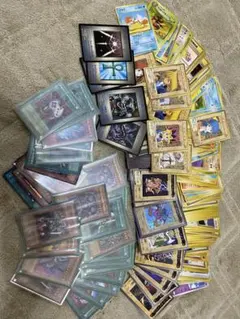 遊戯王カード　ポケモンカード　まとめ売り