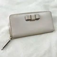 coach アイボリー　長財布