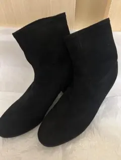 ユニクロ　ストレッチショートブーツ