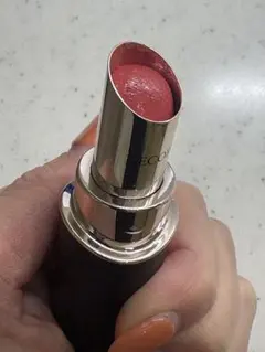 デコルテ　リップ