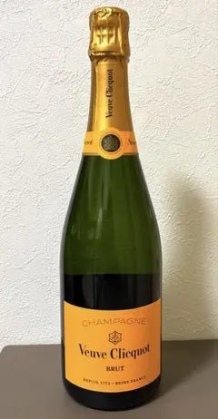《新品未開封》champagne veuve clicquot BRUT 750のサムネイル