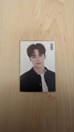 SEVENTEEN VERNON トレカ