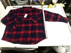 セシール　長袖シャツ　Mサイズ　新品、タグ付　★そ9128のサムネイル