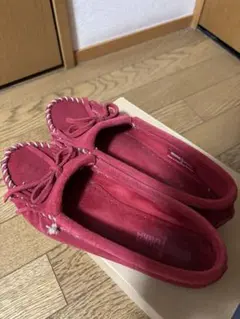 ミネトンカのサムネイル