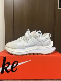 【新品】sacai×NIKE ヴェイパーワッフル　ホワイトガム
