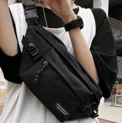 新品未使用 SHEIN シーイン ボディバッグ ブラック 軽量 黒