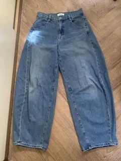 バレルレッグジーンズ