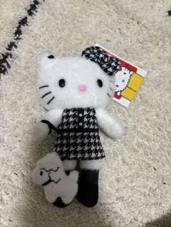 ハローキティ展　マスコットホルダー　クマスーツ　千鳥格子　フリル　ロリータ ハローキティ展 マスコットホルダー クマスーツ 千鳥格子 フリル