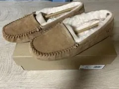 UGG W DAKOTA モカシン チェスナット 25cm - メルカリ