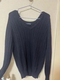 BRANDY MELVILLE ネイビーVネックセーター