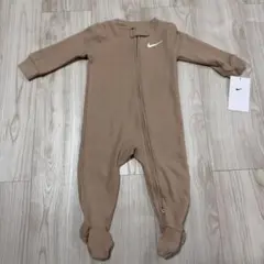 ★新品★ Nike ベージュ ジッパー付きロンパース 3M