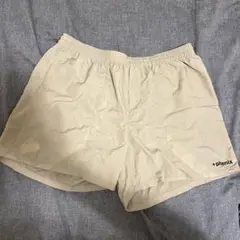 未使用　+phenix ベージュ ショートパンツ L