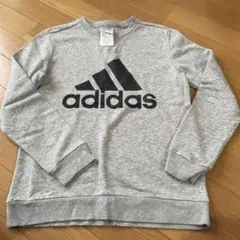 adidas トレーナー グレー J150