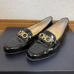 極美品✨️Salvatore Ferragamo ガンチーニ ローファー 黒 23のサムネイル