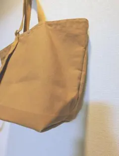 ブラウン トートバッグ