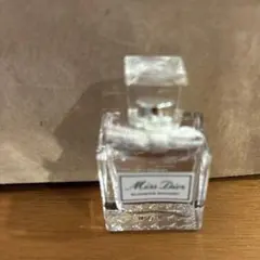 Christian Dior ミスディオール ブルーミングブーケ ミニサイズ