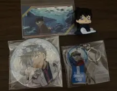 怪盗キッドちょいでかホロ缶バッジ工藤新一アクリルキーホルダー、シール、マスコット