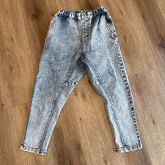 Item thumbnail for item 2f96176d-cdbe-4260-8d6b-f2d852d19688