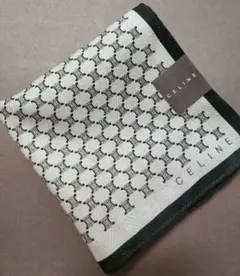 CELINE 大型ハンカチ マカダム