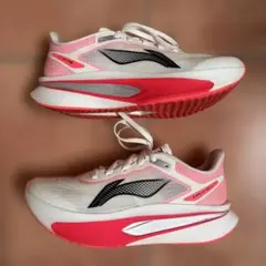 LI-NING（リーニン） RED HARE 9 ULTRA 25cm 赤&白 - メルカリ