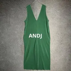 ANDJ 深Vカットオフプリーツサロペット グリーン 【Mサイズ】のサムネイル