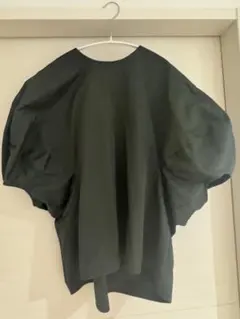 sacai 肩出し半袖 プリーツトップス 16-02064 サイズ1 - メルカリ