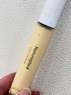 ナチュラルグラッセ　コンシーラーのサムネイル