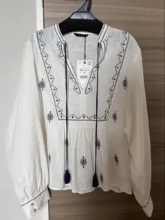 新品未使用◆Zara◆ラスティック刺繍入り長袖ブラウス◆M◆ホワイト 白