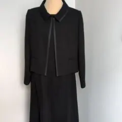 USED　大きなサイズ　ブラック ジャケットとワンピースのセット