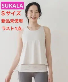 スカーラ ショートフレアタンクトップ - メルカリ