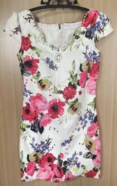 花柄 ミニドレス
