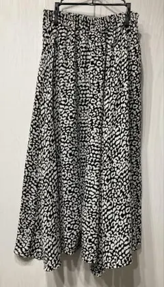 フレア ロングスカート 白黒 レオパード柄