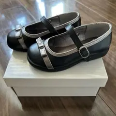 BeBe ストラップ付きフォーマルシューズ 17.0cm