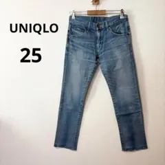 美品 UNIQLO 25 ボーイフレンドフィット ストレートデニム ダメージ加工のサムネイル
