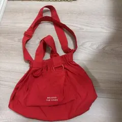 BEYOND THE VINES Dumpling Bag XS レッド