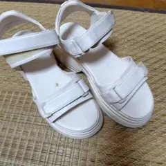 厚底スニーカーソールサンダル