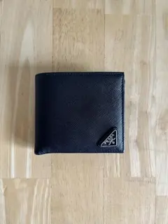 PRADA サフィアーノ 二つ折り財布 ブラックのサムネイル