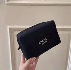 シャネルノベルティ ポーチ