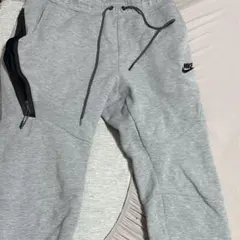 NIKEのMサイズのスポーツ系のスウェットですのサムネイル