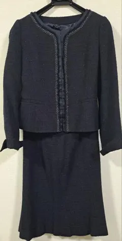 ダークネイビー ツイード スーツ&ブラウス　３点セット