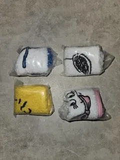 PEANUTS もふもふポーシェット　4点セット