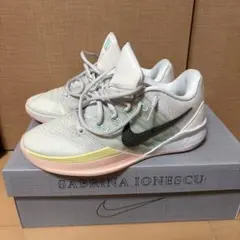 サブリナ3 Nikeバスケットボールシューズ