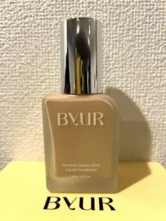 ByUR セラムフィットスキニーグローリキッドファンデーション♯21