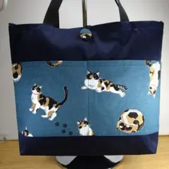 大きめトートバッグ (紺地に猫柄)