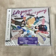 【D35207】Life goes on/We are young