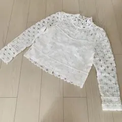 【極美品】レース　カットソー　トップス　ブラウス　白　Mサイズ　長袖のサムネイル