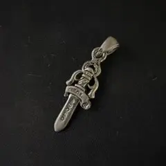 ダガー ペンダントトップ