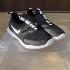 Nike シューズ 黒　19センチ