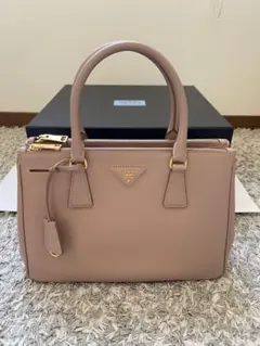 【美品】PRADA プラダ ハンドバッグ BN1801 サフィアーノ カメオ